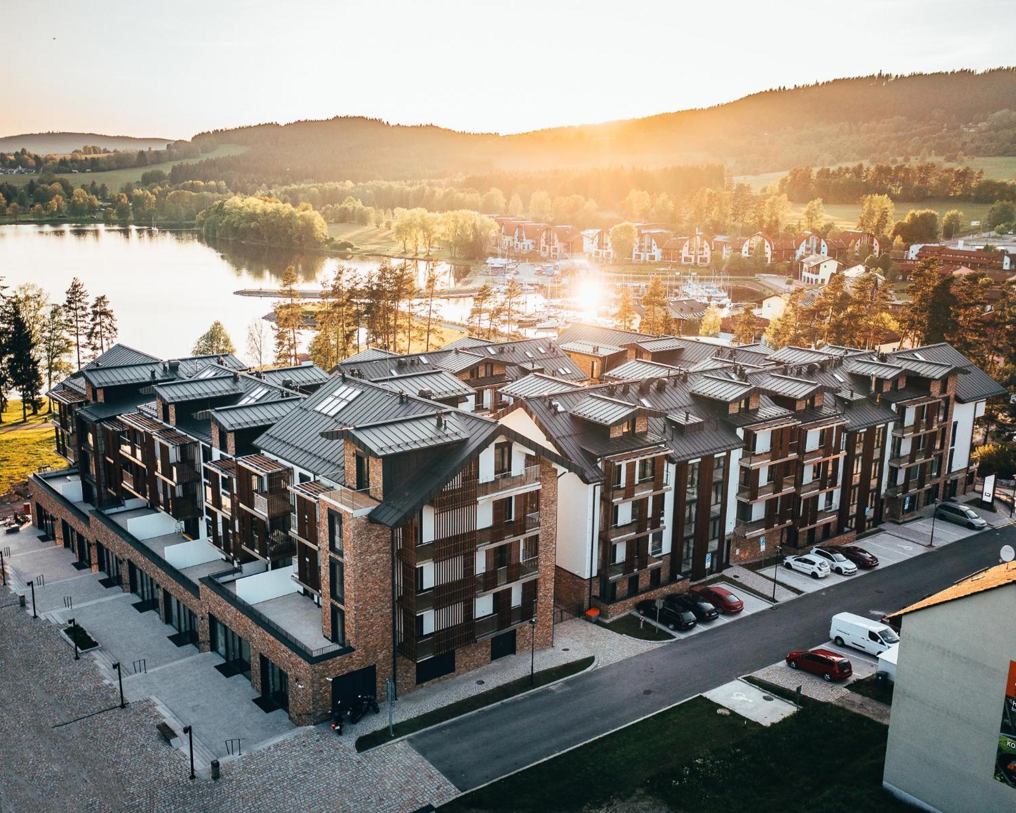 Molo Lipno Resort Luxusni Apartman 4Kk チェスキー クルムロフ エクステリア 写真